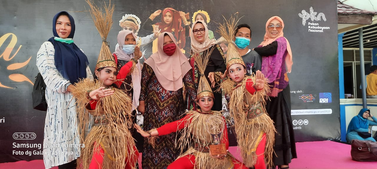 SDN 1 Taliwang Sabet Juara Pertama Lomba Tari Kreasi Tingkat Provinsi