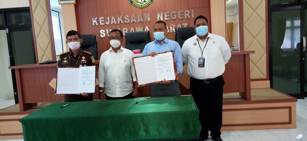 Kejaksaan Negeri Sumbawa Barat Teken MoU Dengan PD. BPR NTB KSB
