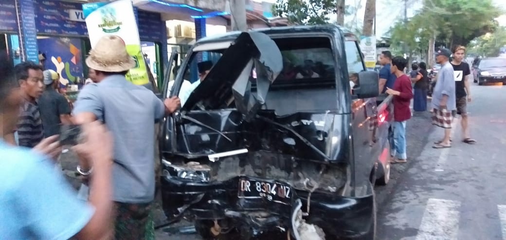 Tabrakan Pick Up Carry Dengan Supra Fit Makan Korban