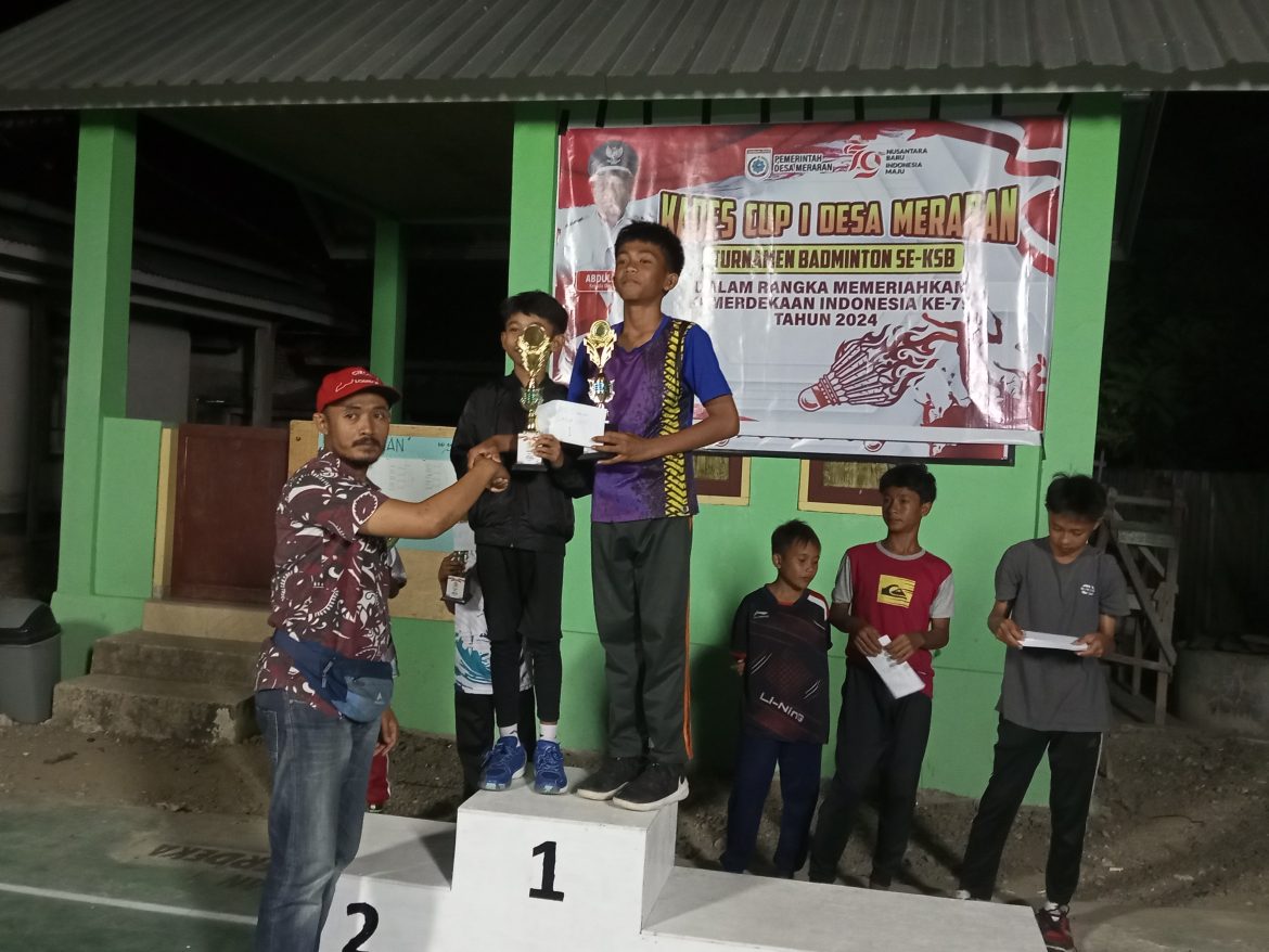 Tournamen Badminton Kades Cup Desa Meraran Sukses Digelar, Ganda Putra Raja/Furqon Juara 1 Dikelasnya