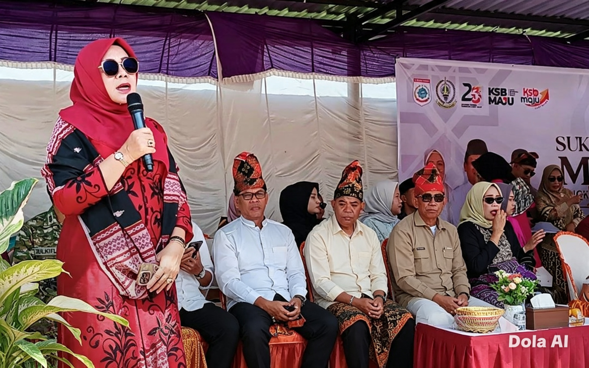 Wabup Hanipah Ajak Masyarakat Semarakkan Syiar Islam Lewat Pawai Ta’aruf MTQ XXII Tingkat Kabupaten Sumbawa Barat